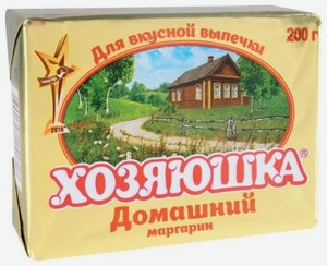Маргарин Хозяюшка Домашний для выпечки 75%, 200 г